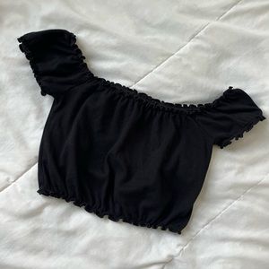 BRANDY MELVILLE off the shoulder crop top